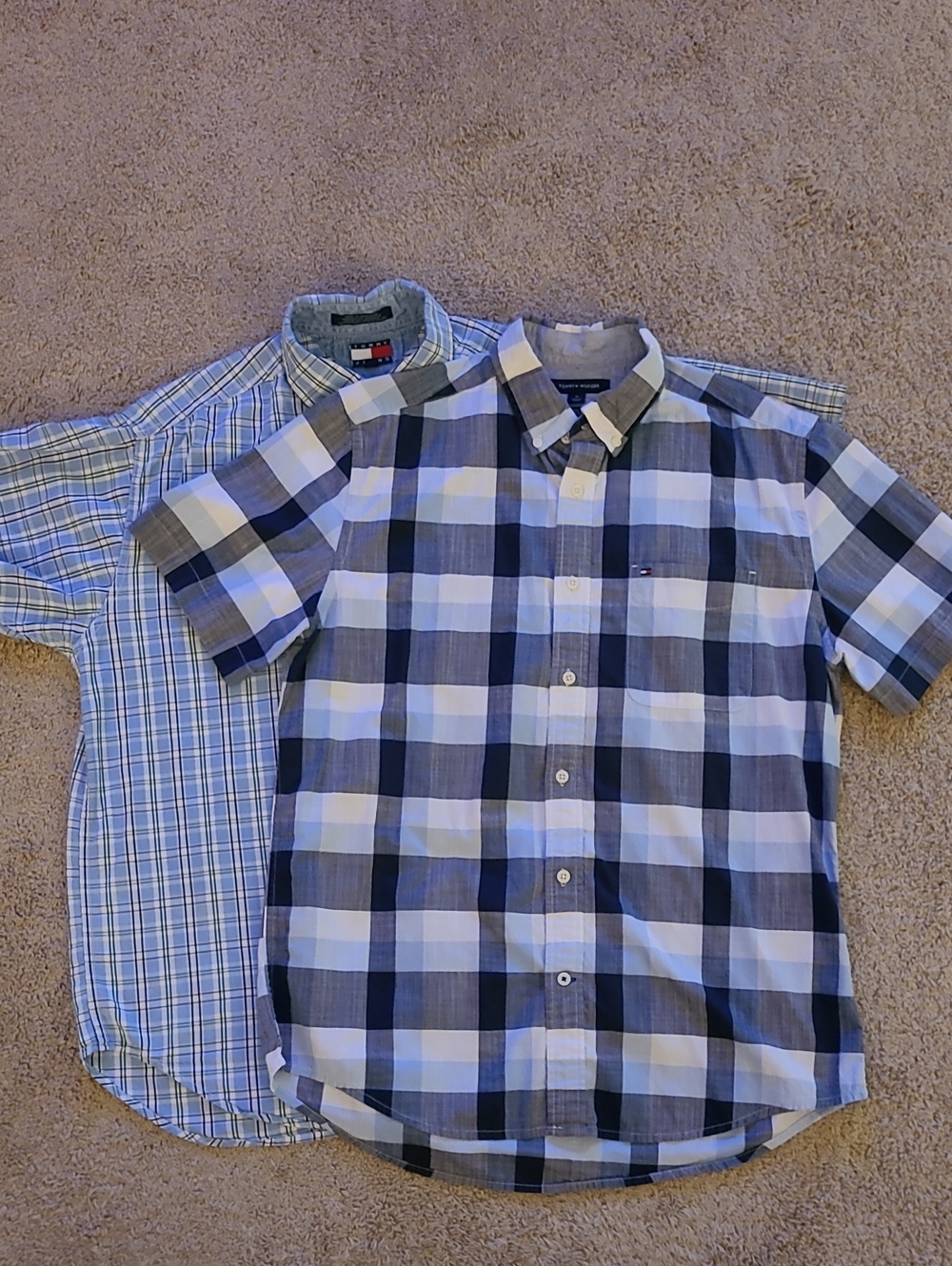 Tommy Hilfiger Men’s Short-Sleeve Blue & White Plaid Button-Down Shirt - 2